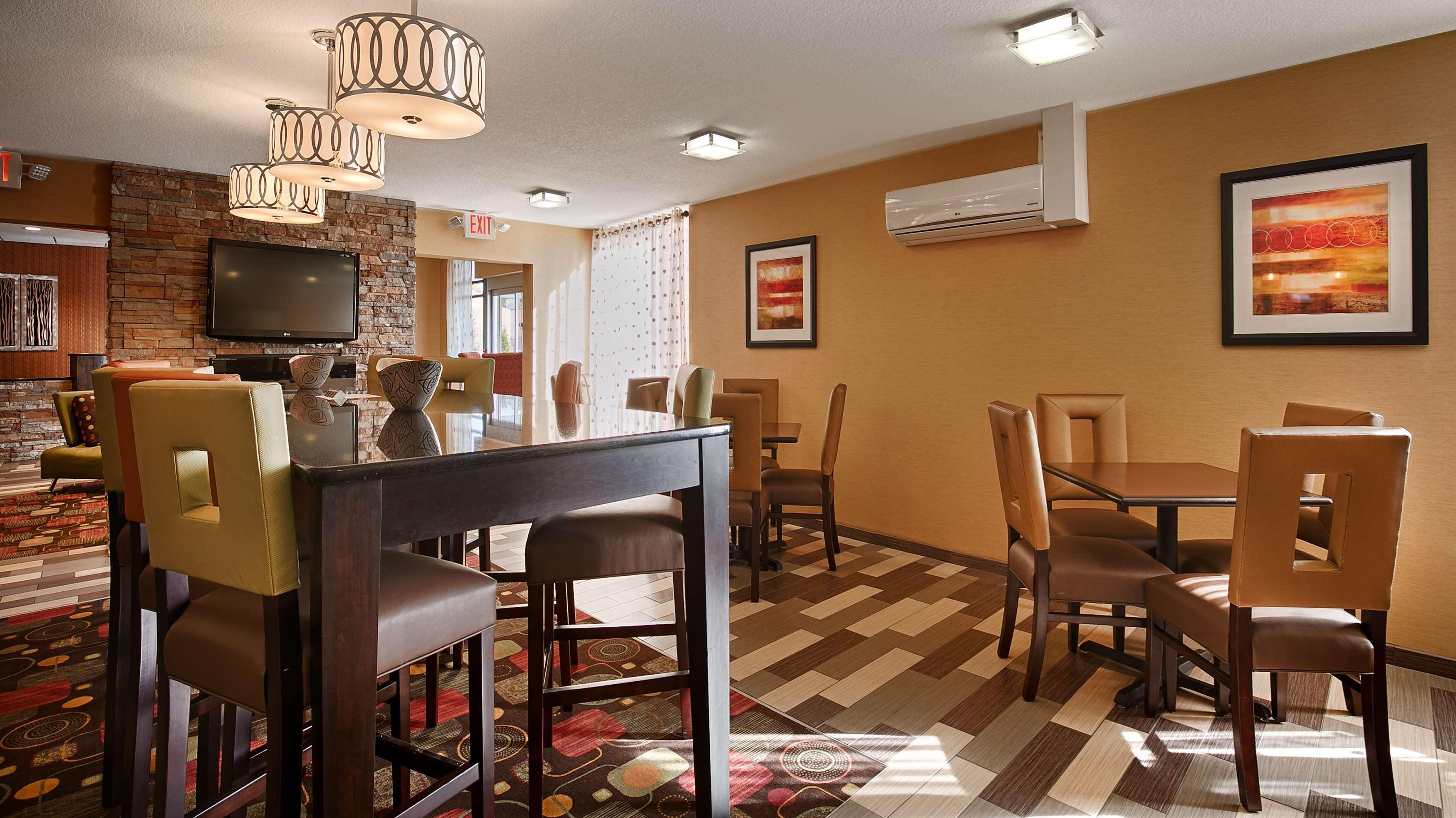 Best Western Luxbury Inn Fort Wayne Ngoại thất bức ảnh