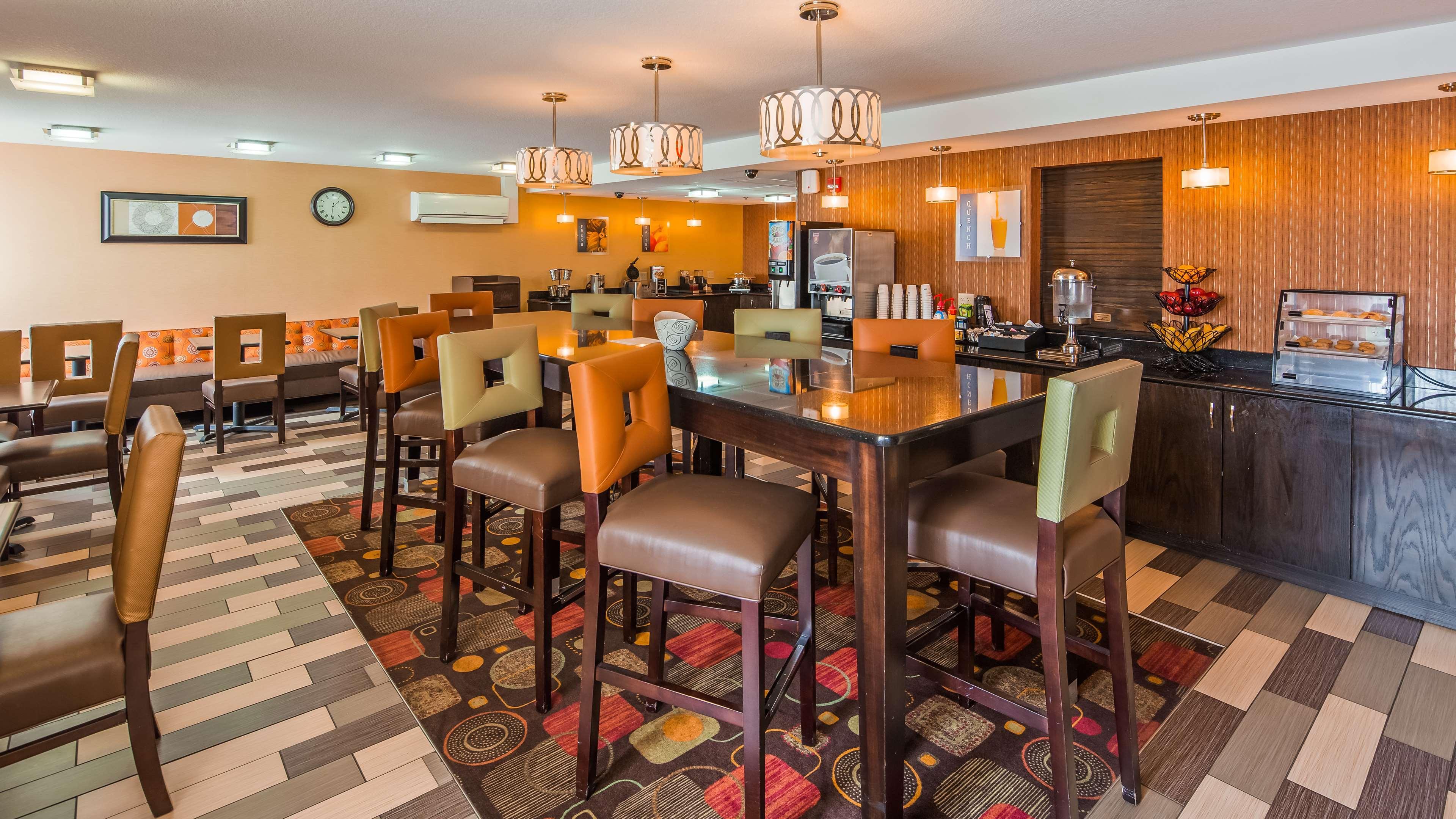 Best Western Luxbury Inn Fort Wayne Ngoại thất bức ảnh