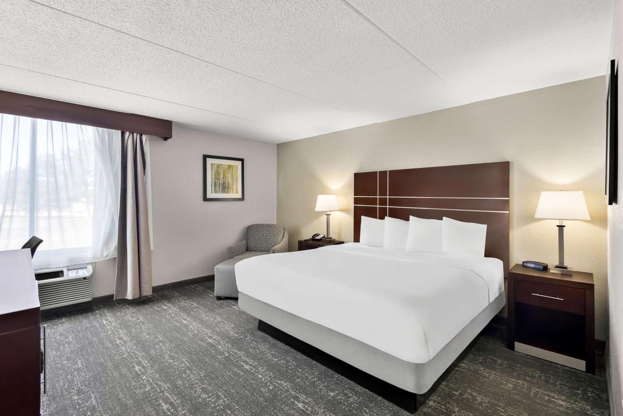 Best Western Luxbury Inn Fort Wayne Ngoại thất bức ảnh