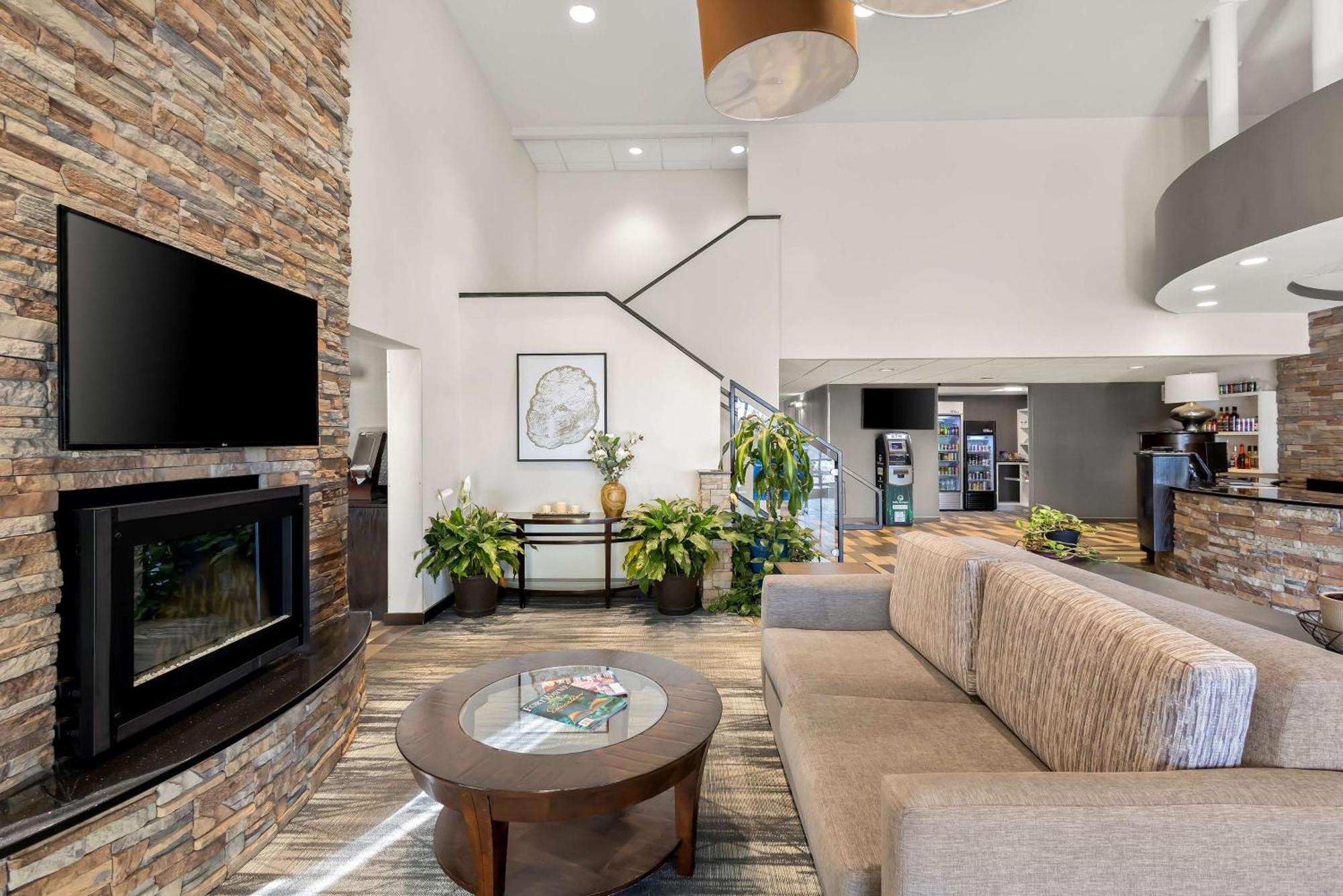 Best Western Luxbury Inn Fort Wayne Ngoại thất bức ảnh